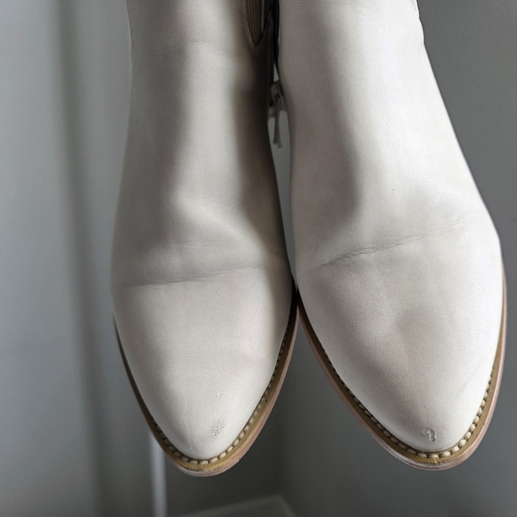 DV by Dolce Vita Perpetua Booties Women's cream color sz 9 - Picture 8 of 8